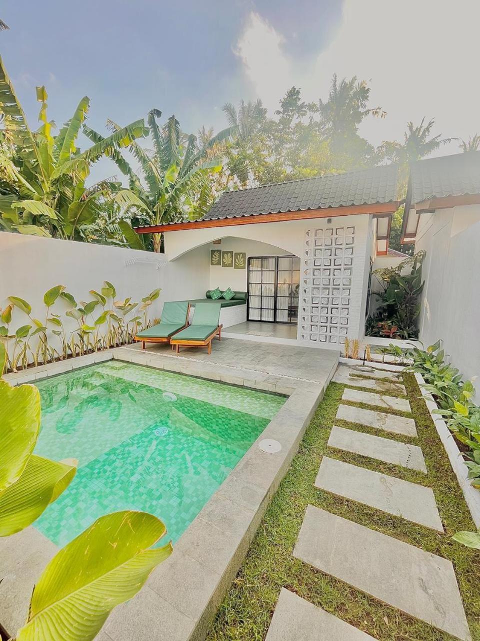 Cozy Cottages Lombok Senggigi Esterno foto