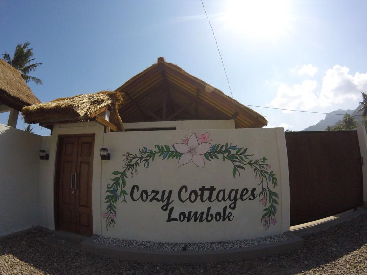 Cozy Cottages Lombok Senggigi Esterno foto
